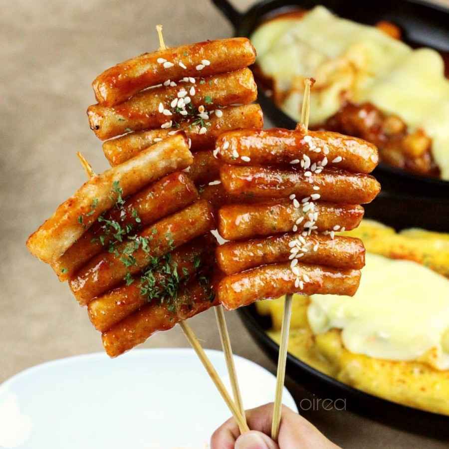 Rice Paper Tteokkochi Skewers