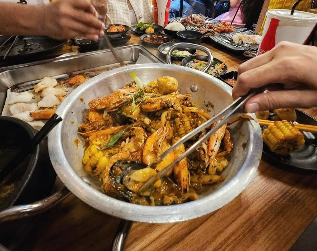 seafood boil in abu dhabi