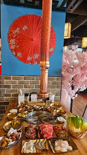 group dining in dubai