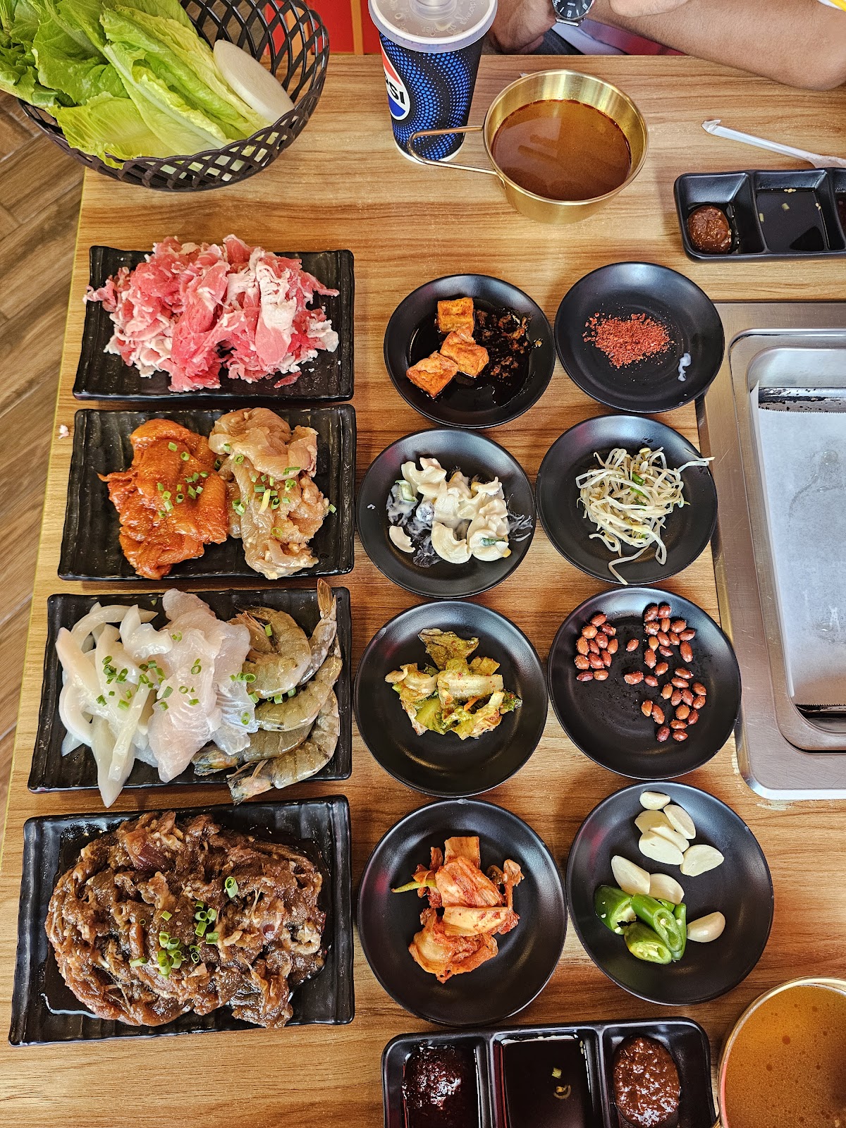 unlimited bbq buffet dubai – banchan and Korean BBQ at Mukbang Shows